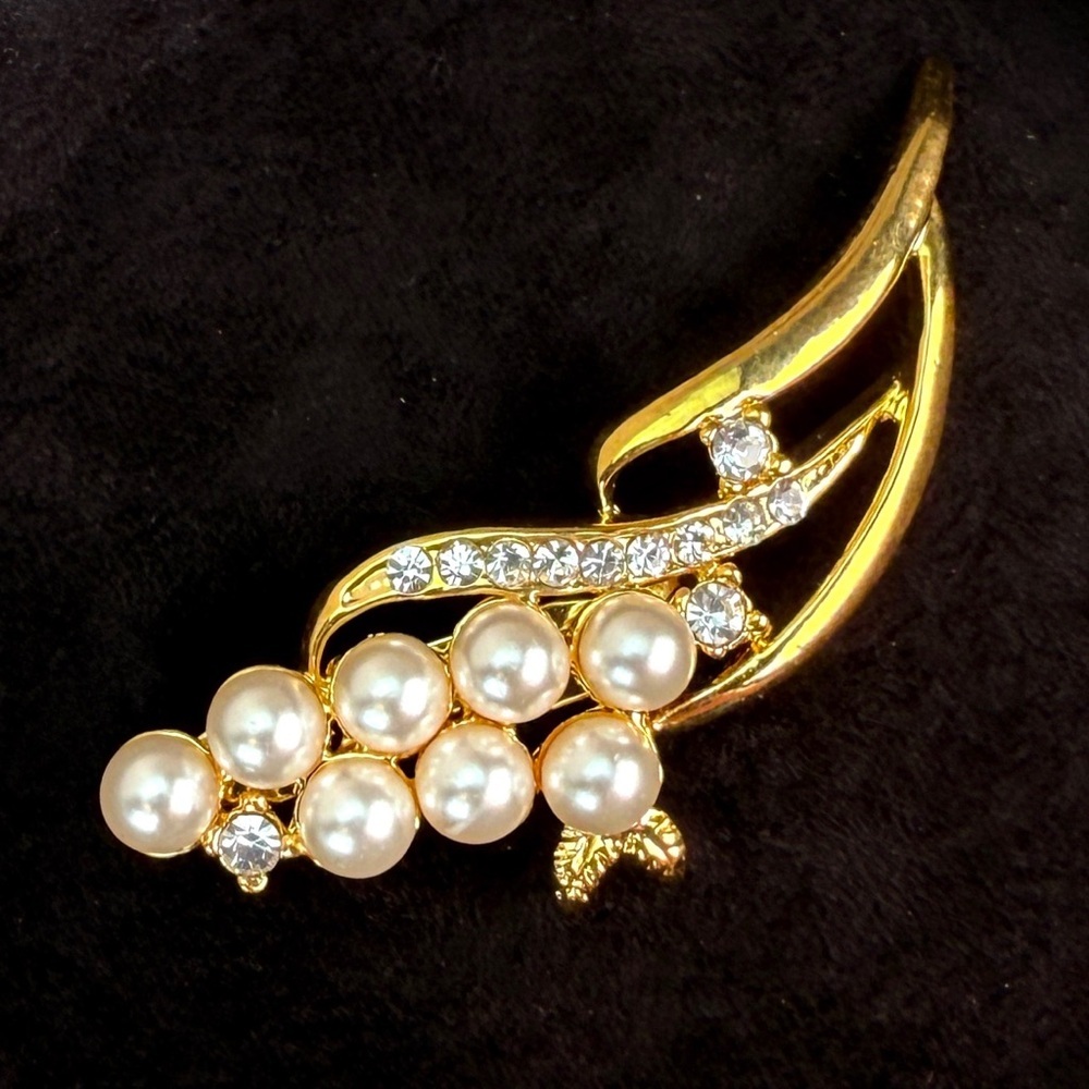 Gold Tone Faux Pearl Clear Stone Leaf Spray Brooch Pin Vintage Inspired